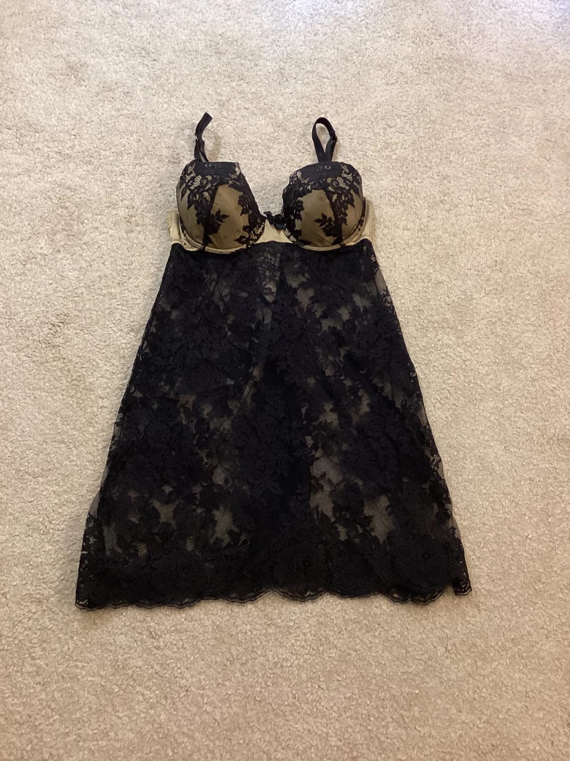 Robe de Nuit Noir et Beige - Taille M