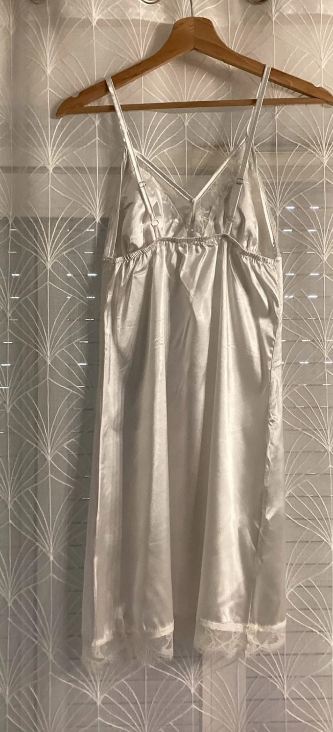 Robe de Nuit Blanche - Taille S