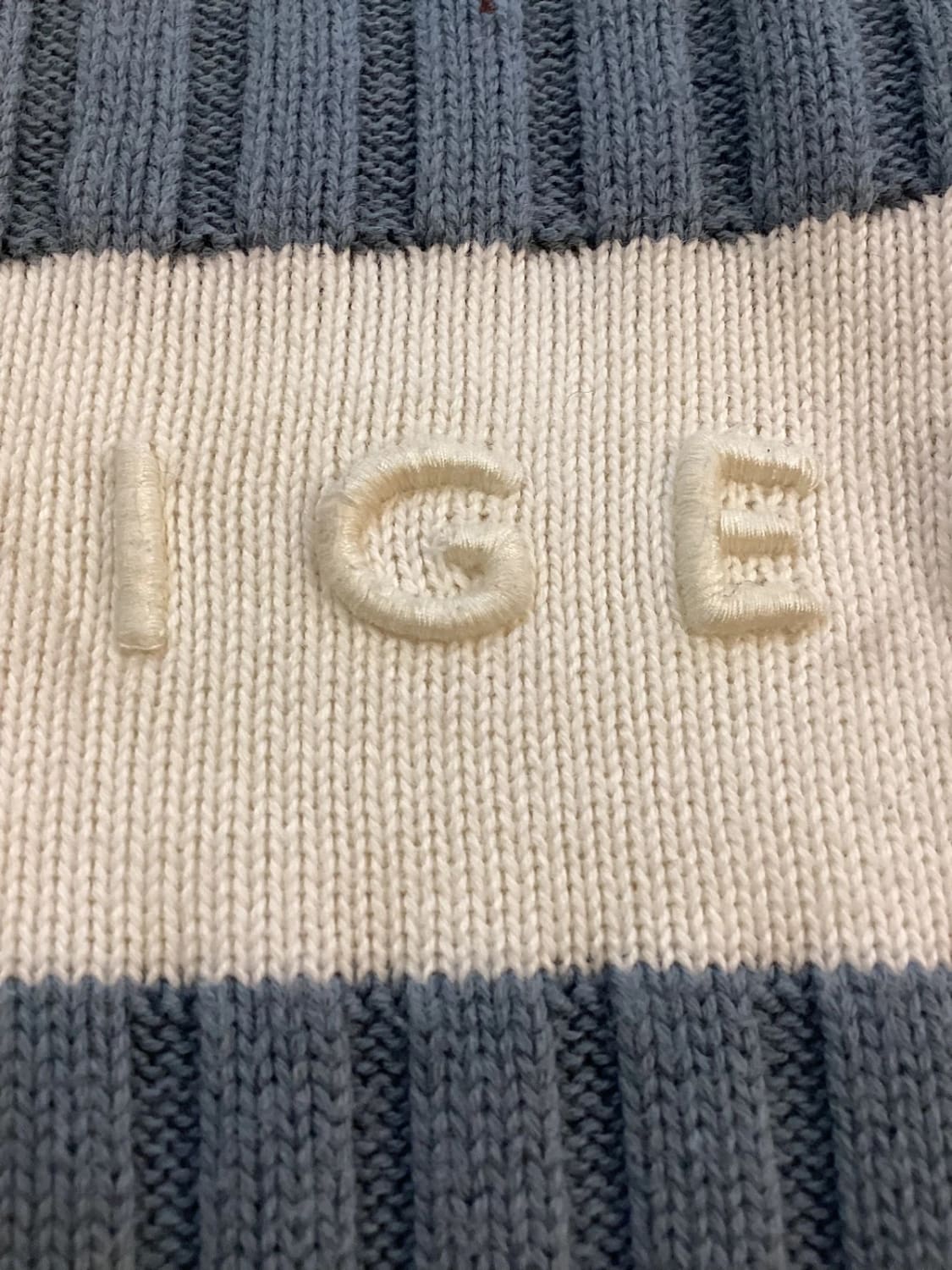Sweat Tommy Hilfiger M - Très Bon État