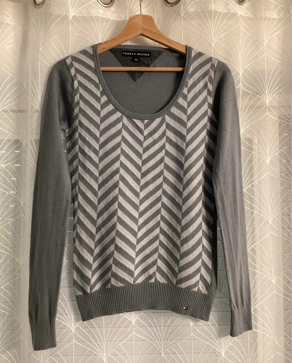 Sweat Tommy Hilfiger S/P - Très Bon État