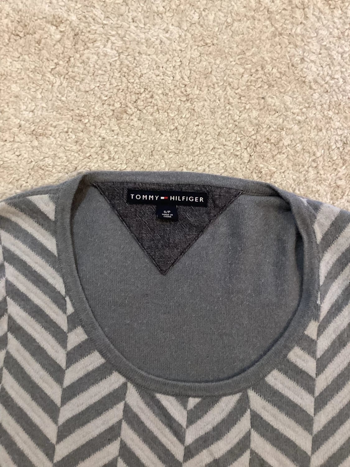 Sweat Tommy Hilfiger S/P - Très Bon État