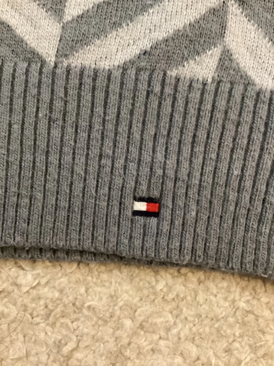 Sweat Tommy Hilfiger S/P - Très Bon État