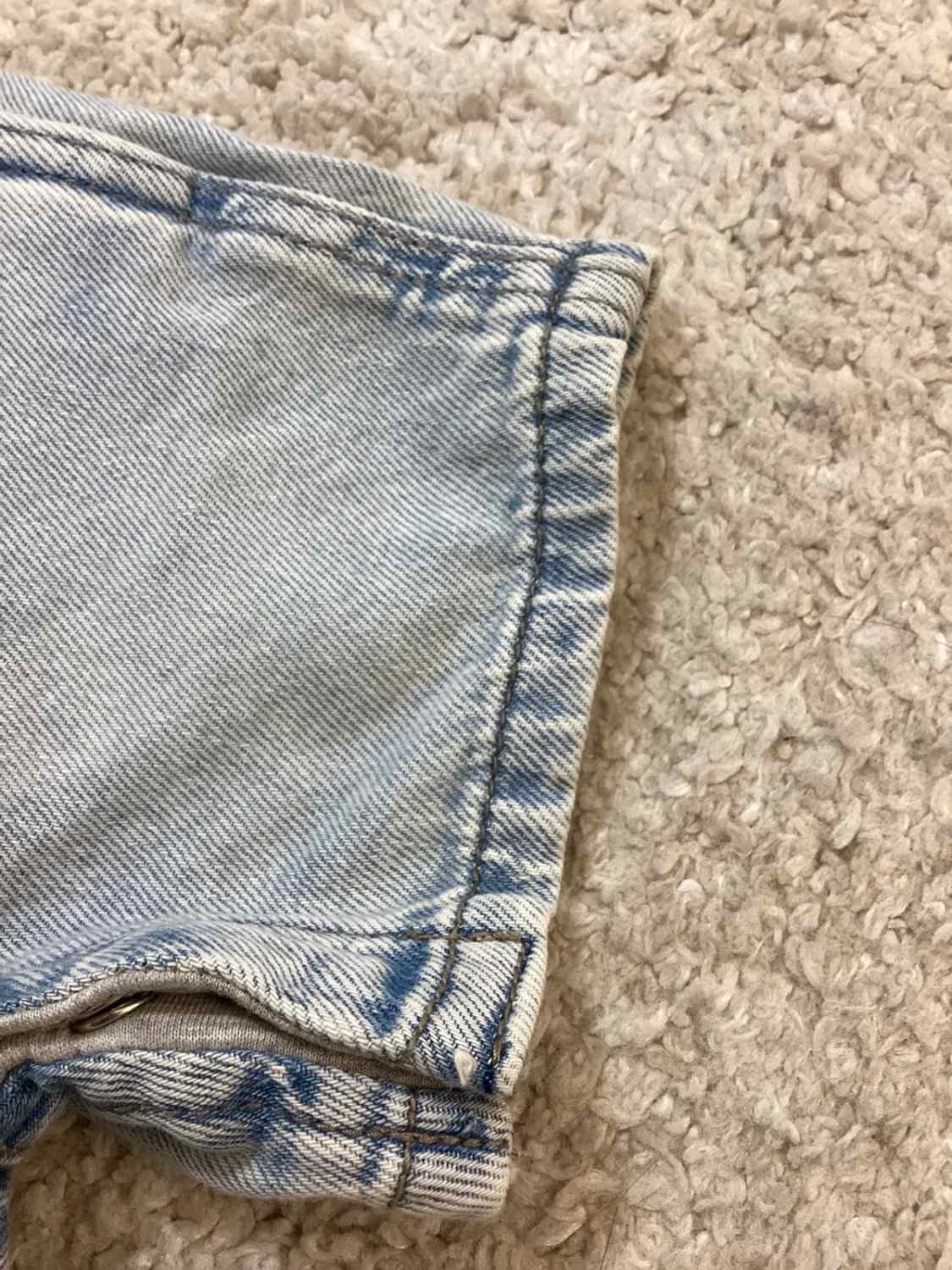 👖 Combi-short Jeans C&A Baby - Bleu Clair - 6-9 Mois - NEUF avec étiquette - Garçon