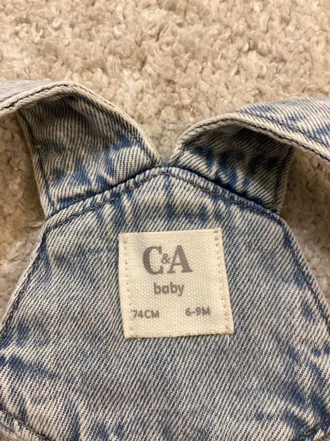 👖 Combi-short Jeans C&A Baby - Bleu Clair - 6-9 Mois - NEUF avec étiquette - Garçon