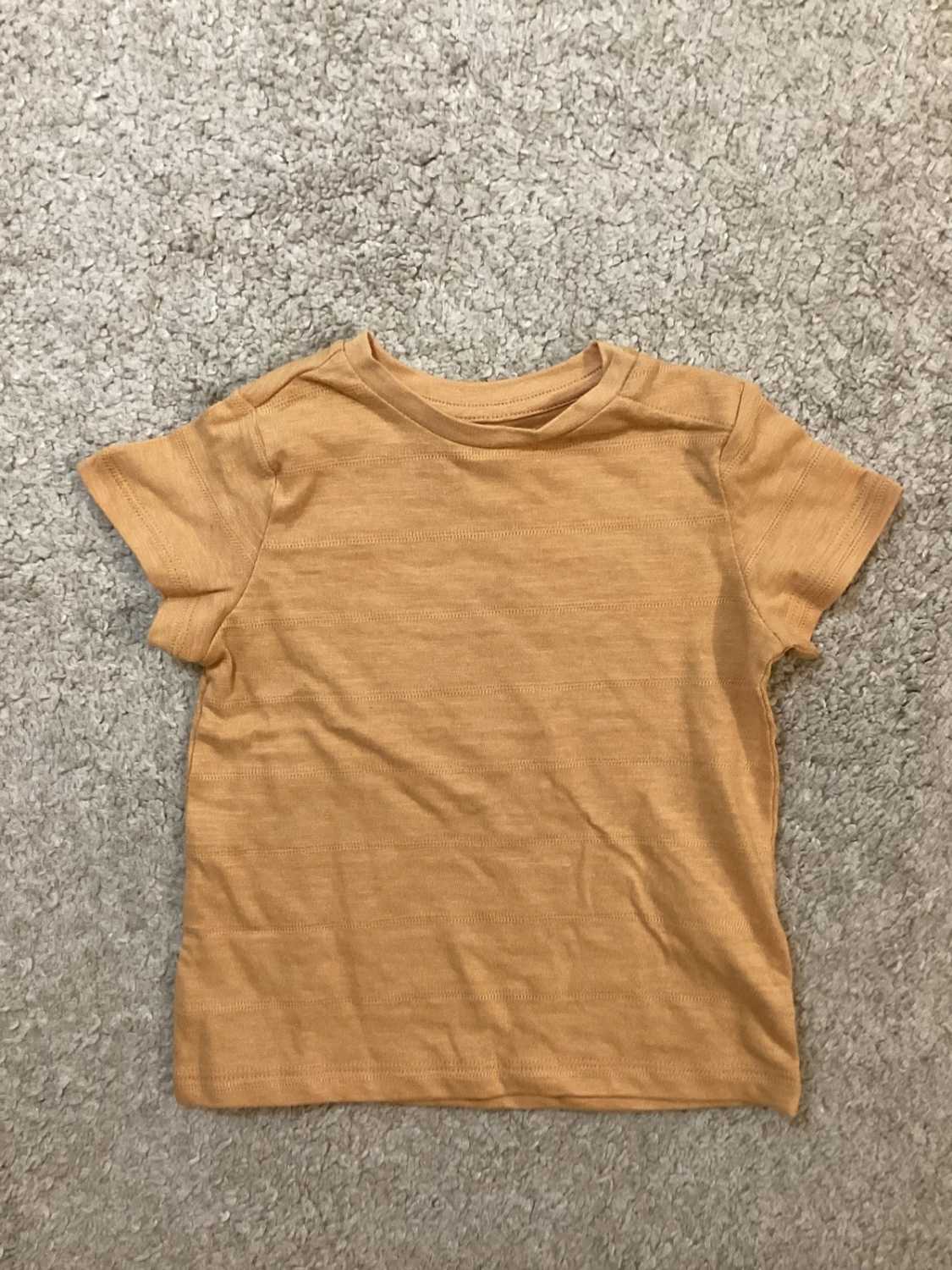 T-shirt C&A Baby - Abricot - 6-9 Mois - NEUF avec étiquette - Garçon