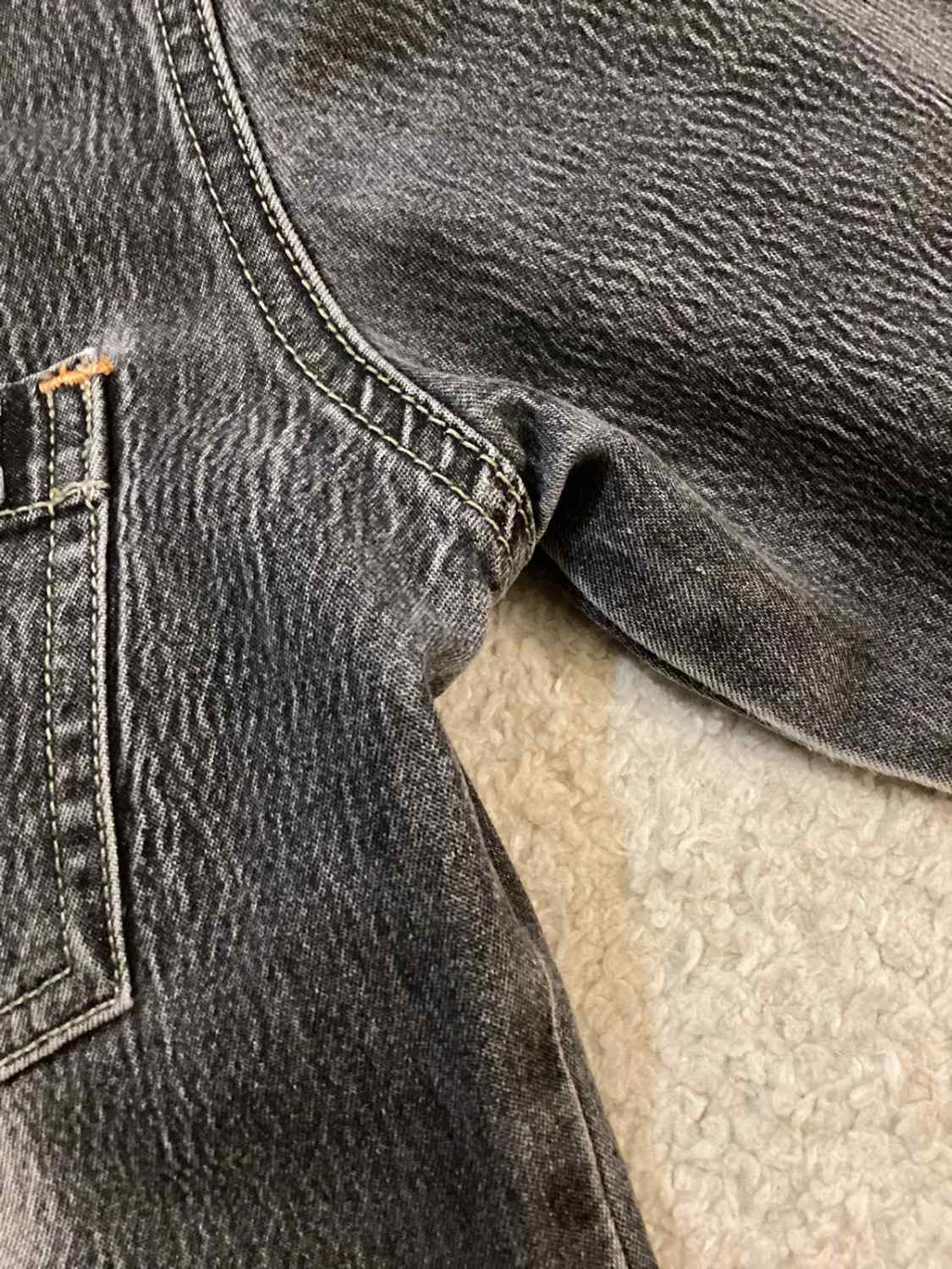Veste en Jean Courte Cintrée Crissa Jeans Gris Délavé Vertical Contrasté Coton Élasthanne Boutons Étoilés Surpiqûres Oranges Style Y2K Cropped – Taille S