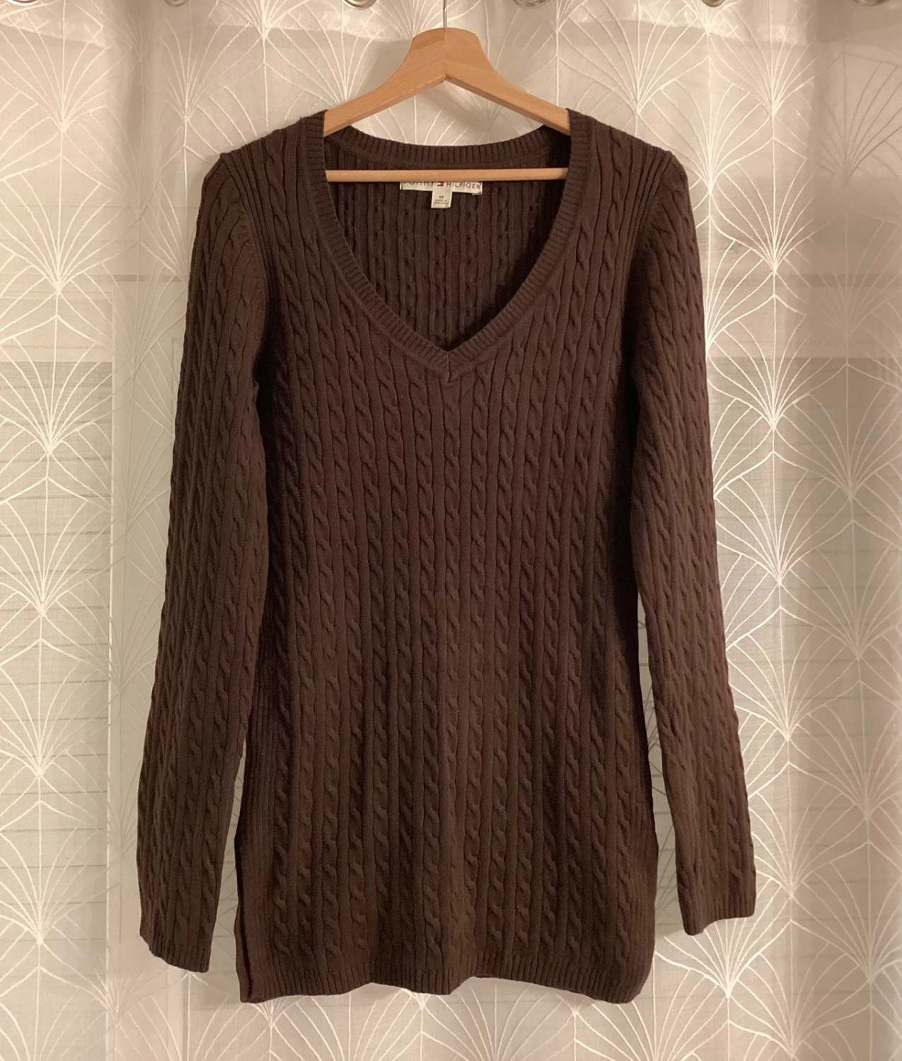 Pull Torsá Col V Tommy Hilfiger Marron Chocolat Maille Cable Knit – Femme – Taille M