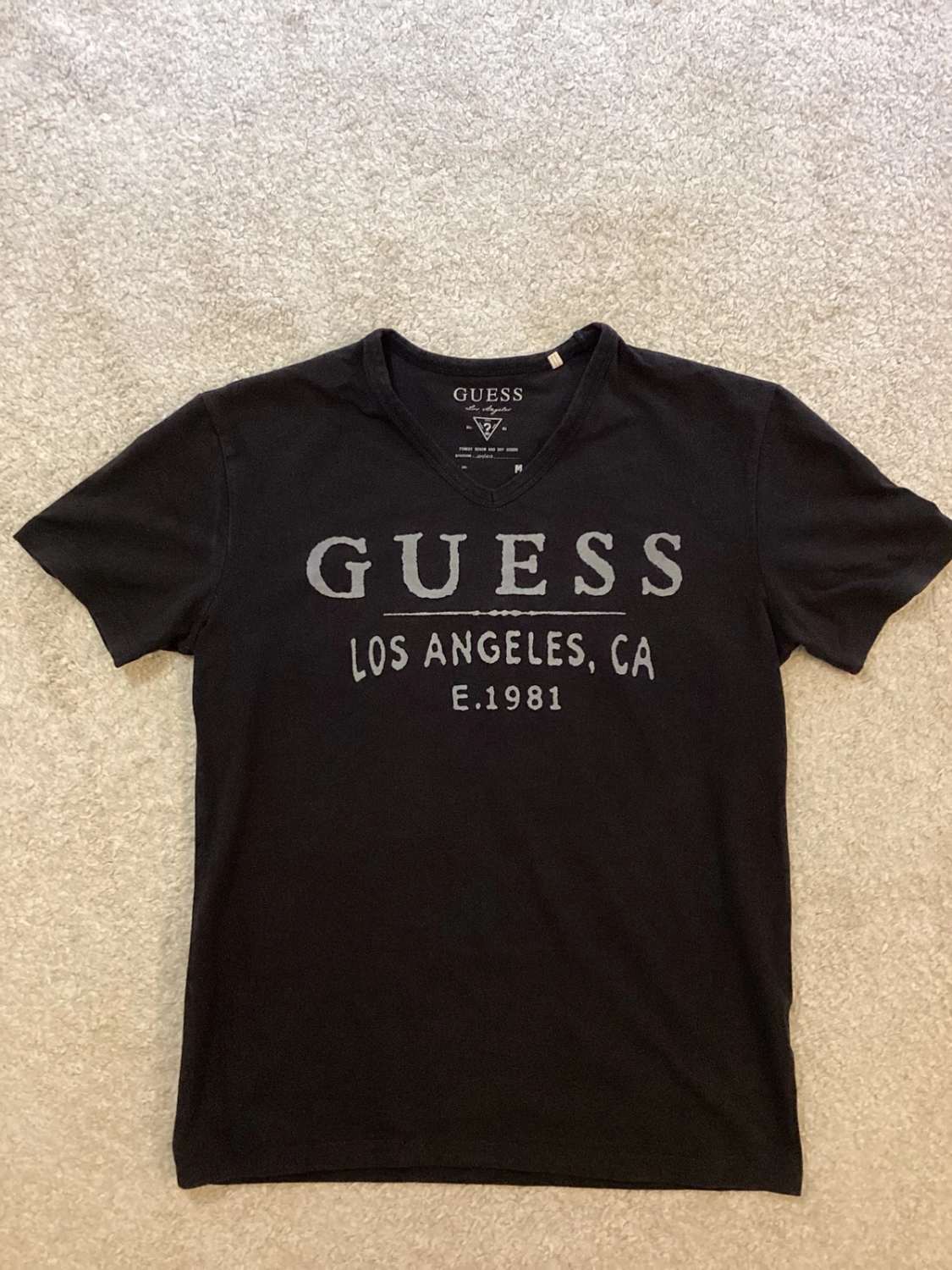 T-shirt Guess Femme Col V - Noir - Taille M