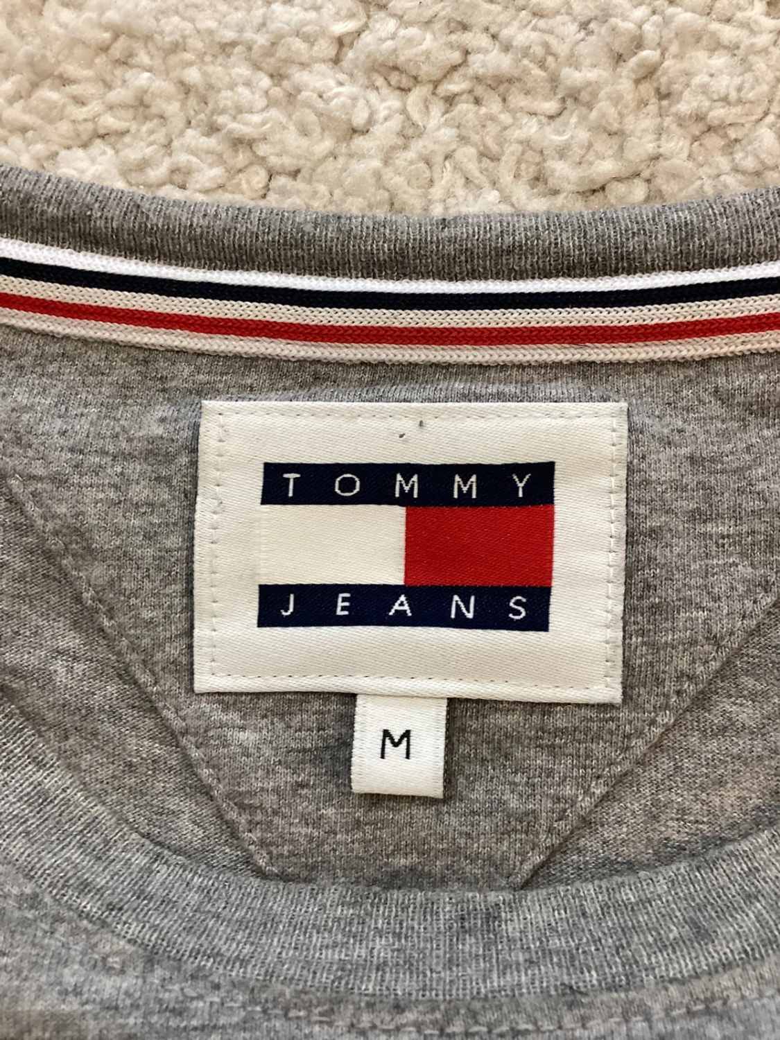 🐘 T-shirt Tommy Jeans Femme - Gris - Taille M