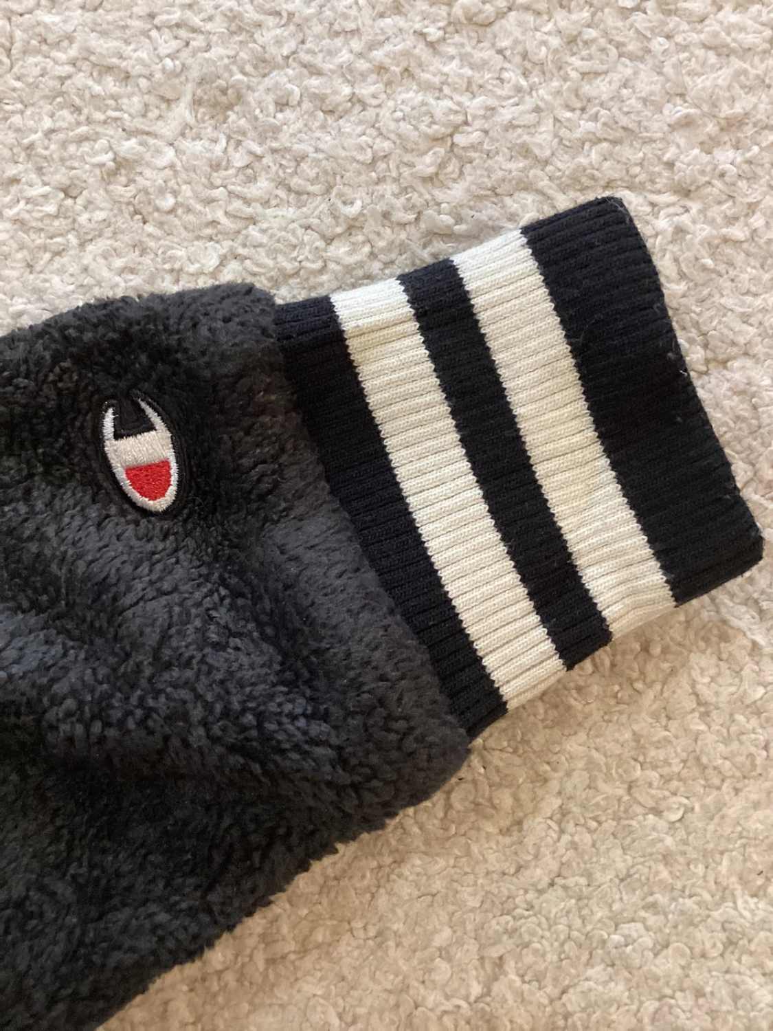 🖤 Champion Black Crop Top Fleece Sweater - Size M