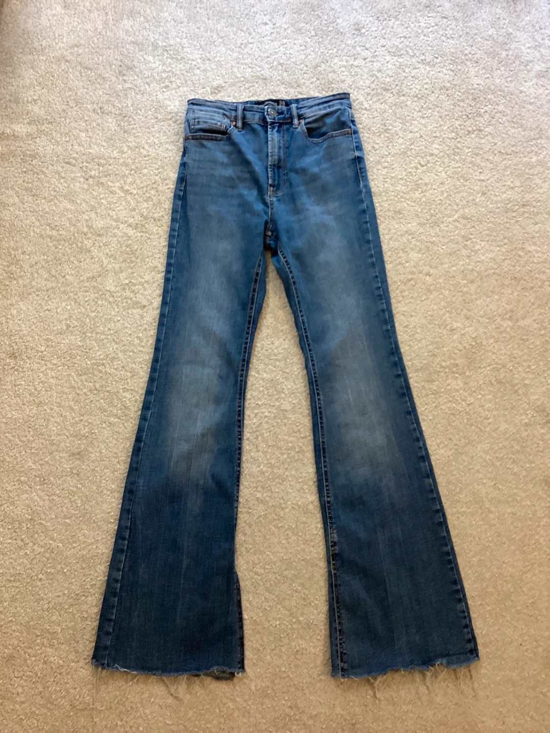 Jeans Évasé Stradivarius Bleu Délavé - Taille W28