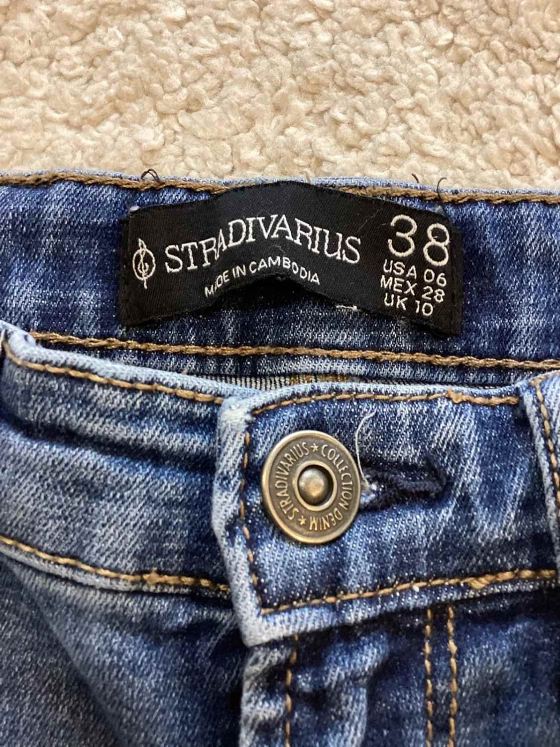 Jeans Évasé Stradivarius Bleu Délavé - Taille W28
