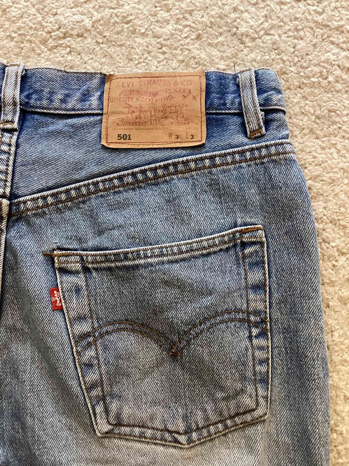 🔵 Jeans Levi's 501 Original - Bleu Clair Délavé - Taille W30