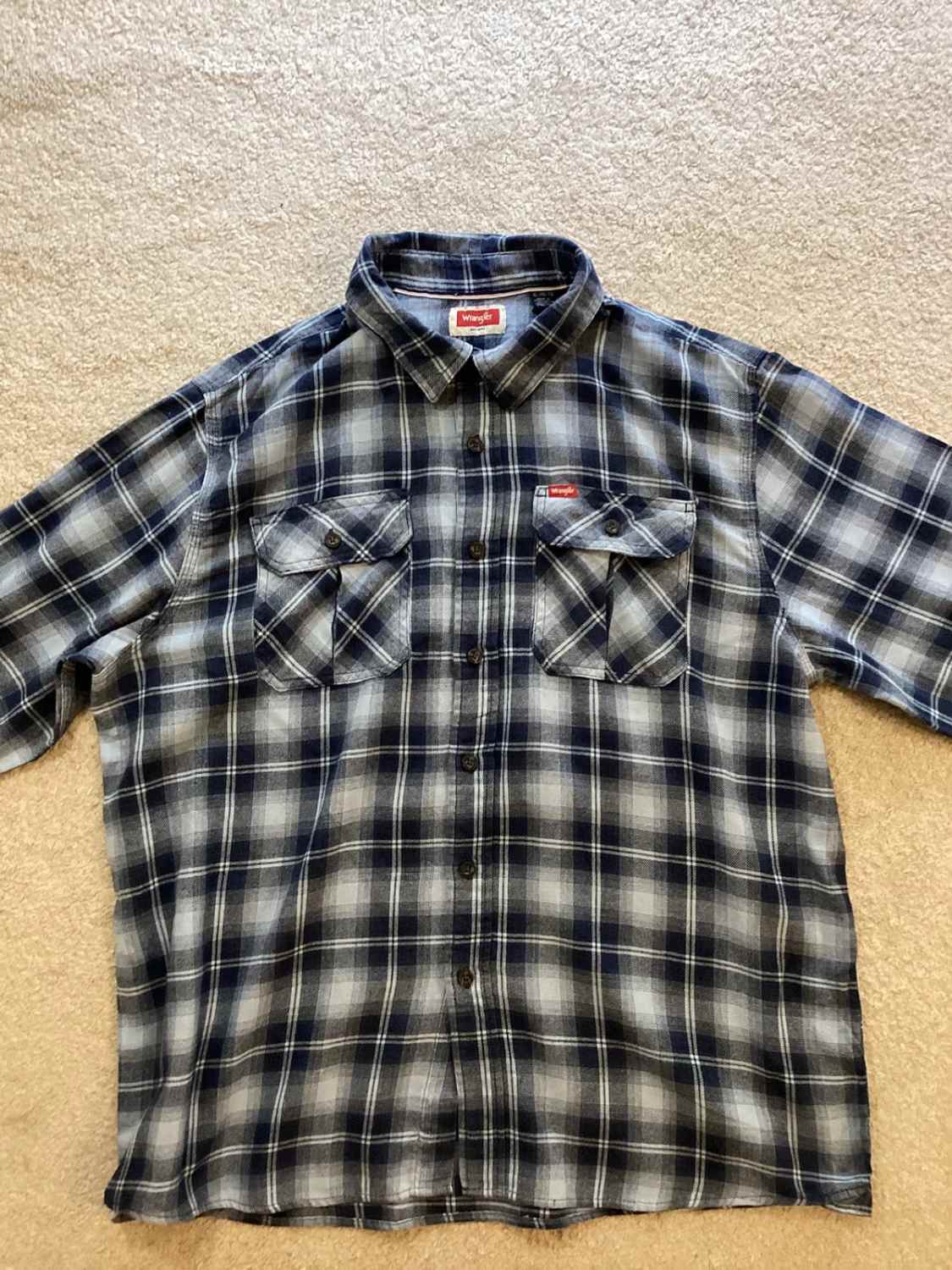 🌊 Chemise Wrangler Flannel - Carreaux Marine & Bleu Clair - Taille XL/TG