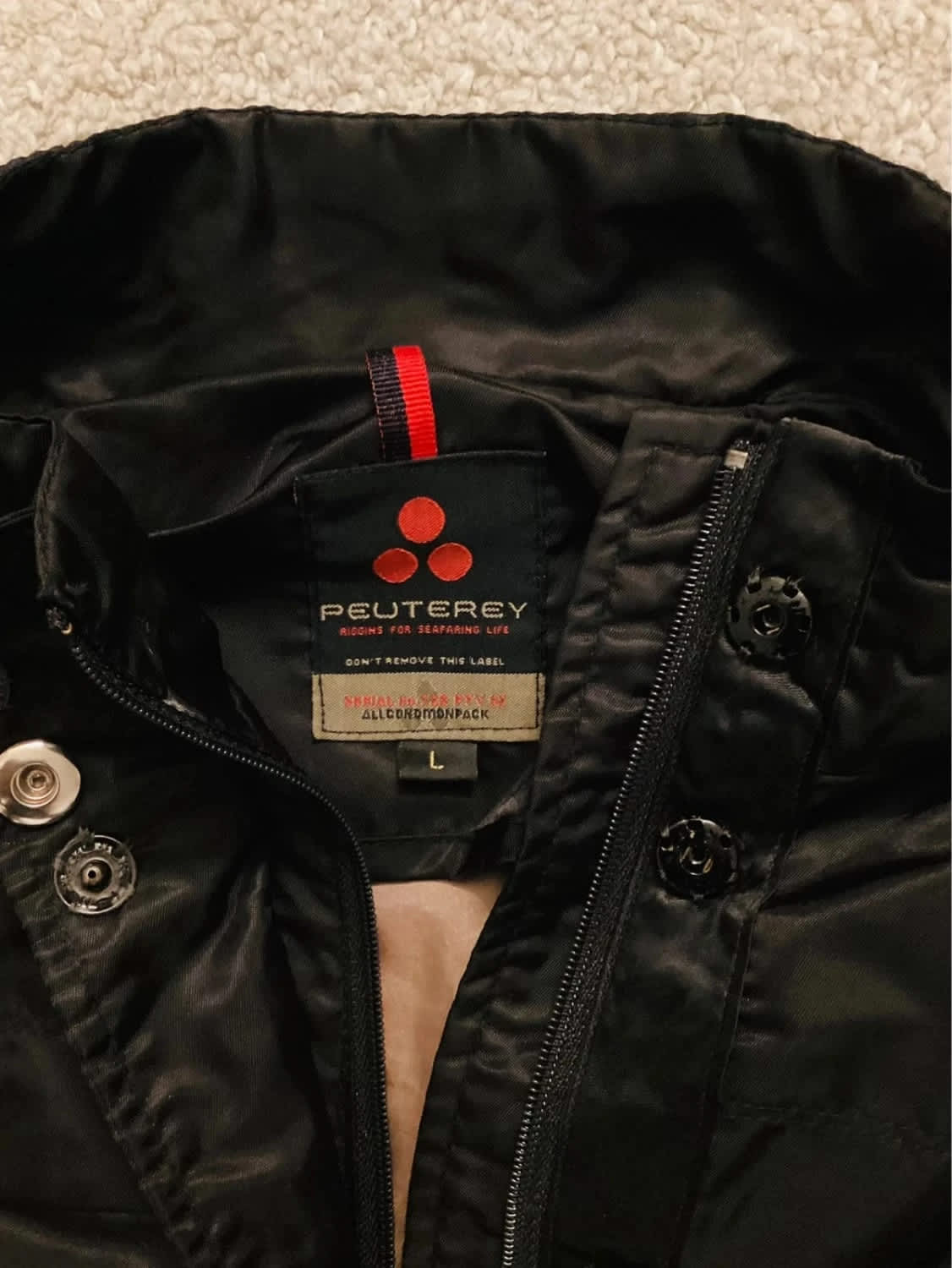 Veste Peuterey L en très bon état pour femme 🌟