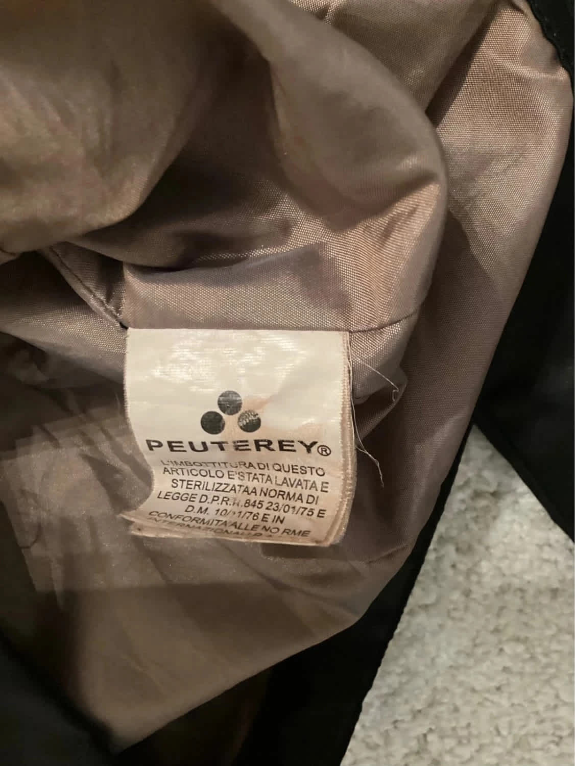 Veste Peuterey L en très bon état pour femme 🌟