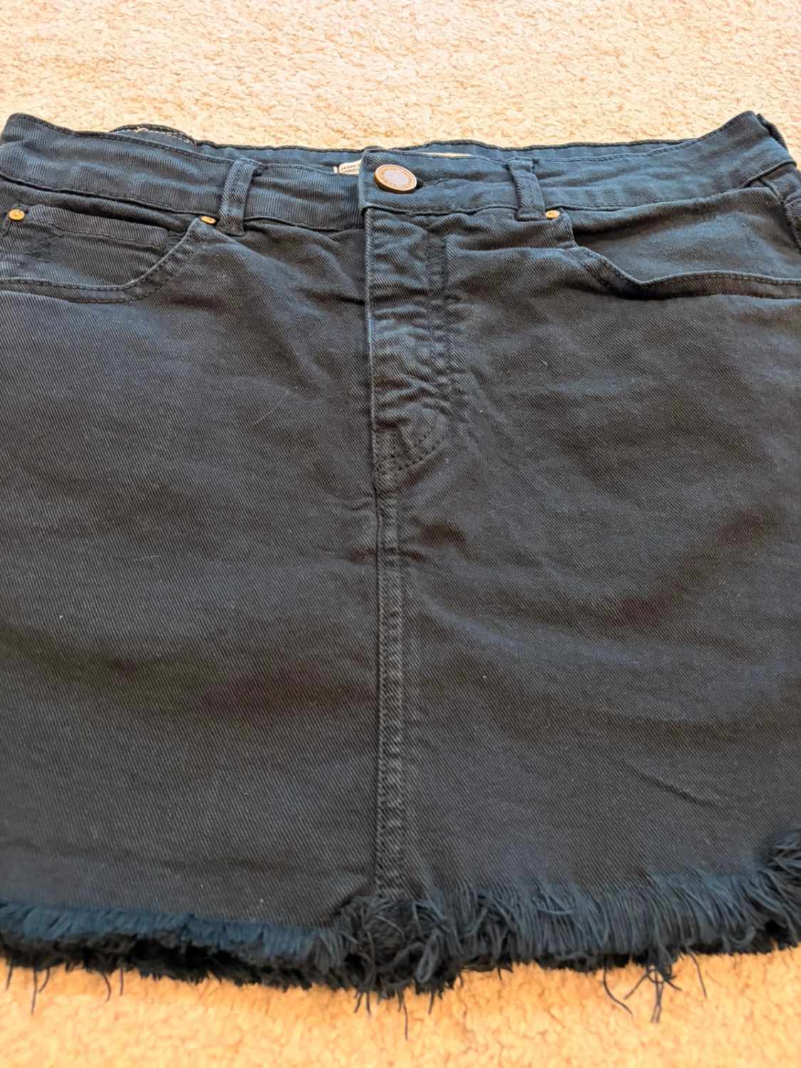 Jupe Zara Woman en Jean Noir - Taille 36
