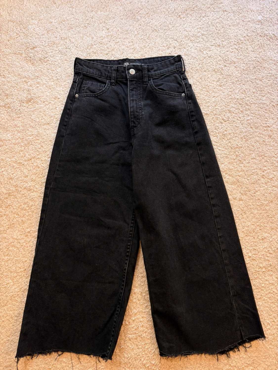 Jean Culotte Wide Leg Cropped Zara Noir Délavé Taille Haute – Femme – Taille EUR 32 (W20)