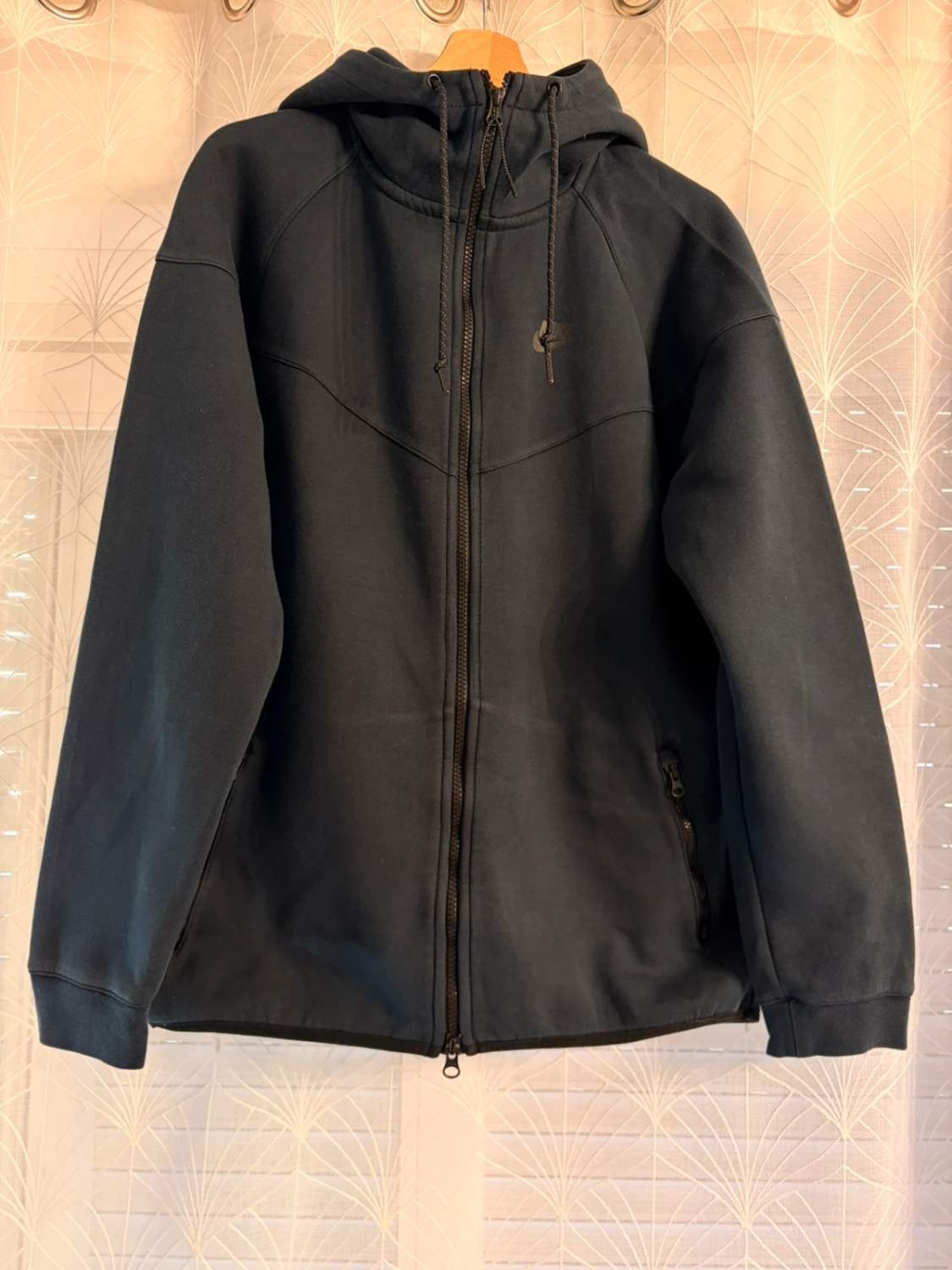 🌊🤐 Pull Nike à Capuche Zip Marine - Sportif & Pratique