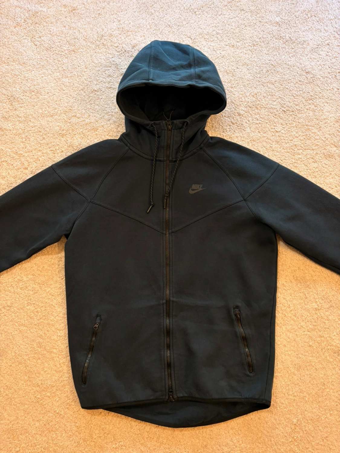 🌊🤐 Pull Nike à Capuche Zip Marine - Sportif & Pratique