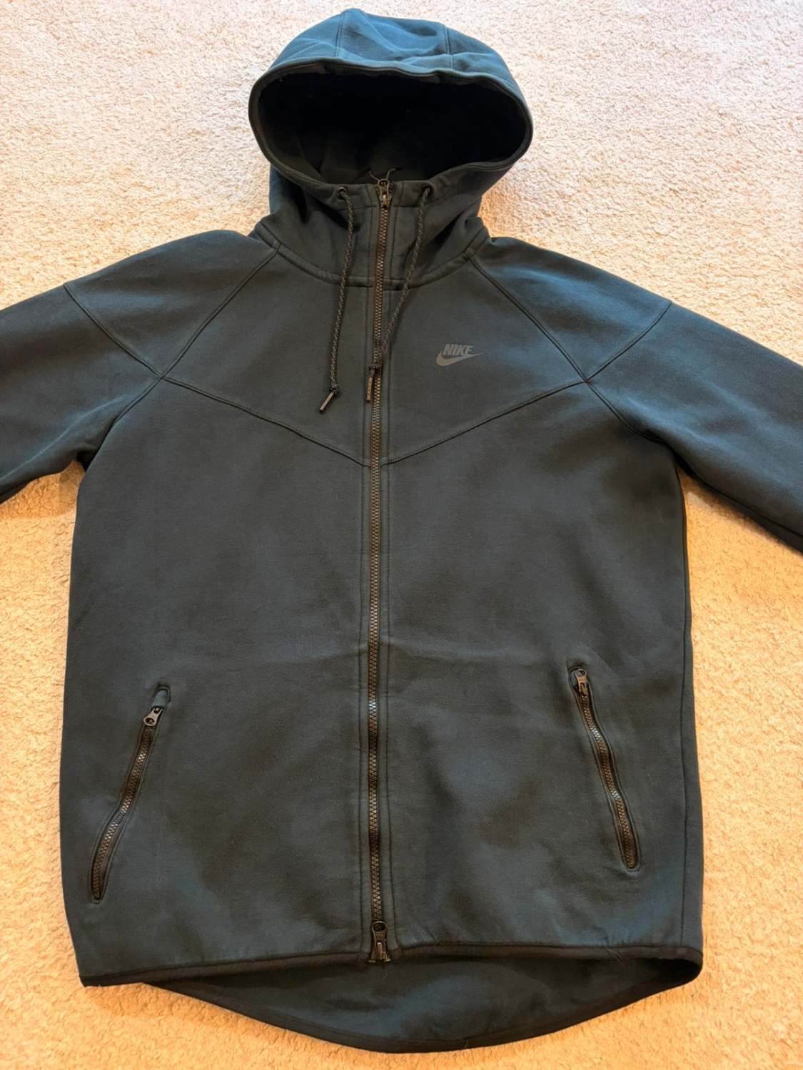 🌊🤐 Pull Nike à Capuche Zip Marine - Sportif & Pratique