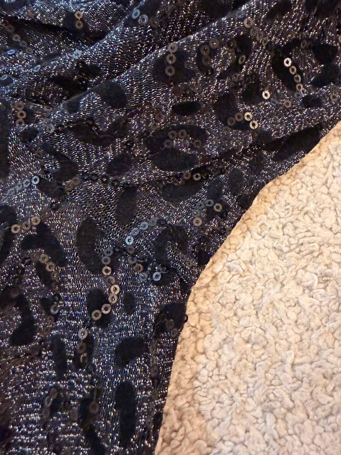 Blouse Zara Grise Transparente à Motif - Mystérieuse & Féminine