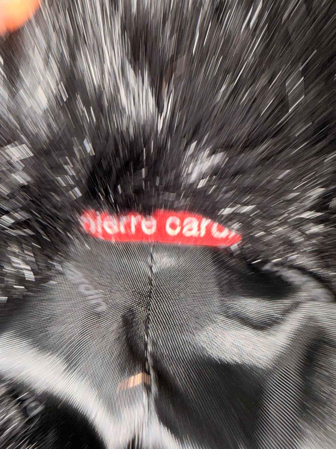 🐺🧥 Manteau Pierre Cardin "Wolves" Noir Fausse Fourrure - Audacieux & Chaud