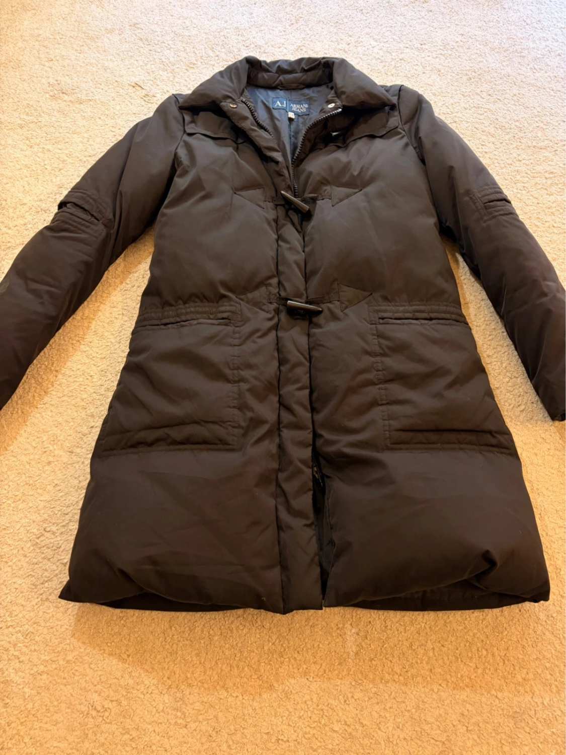 Doudoune Armani Jeans Noir Sans Capuche Garnissage Plume d'Oie Véritable Polyester Nylon IT38 (XS) – Femme