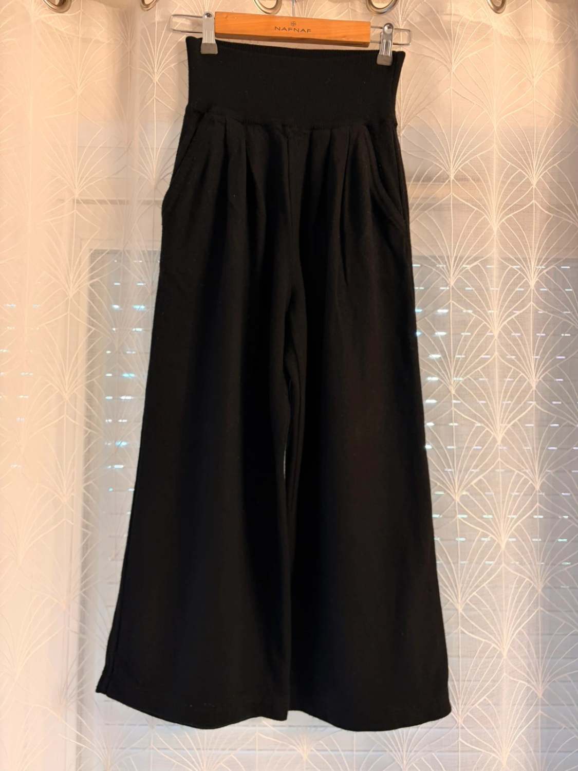 Pantalon court Iceberg à Jambe Large Noir Laine - IT42