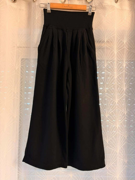Pantalon court Iceberg à Jambe Large Noir Laine - IT42