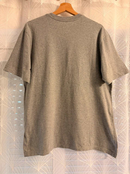 📜 T-shirt Levi’s Relaxed Fit Imprimé Gris - Authentique & Confortable