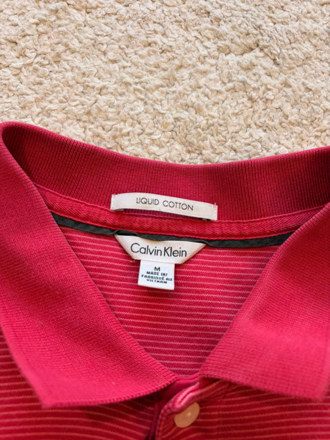 Polo Calvin Klein à Rayures Rouge/Blanc - Liquid Cotton & Élégant