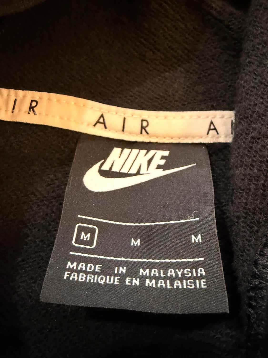 Nike Air Crop Hoodie Zwart - Streetwear & Gedurfd