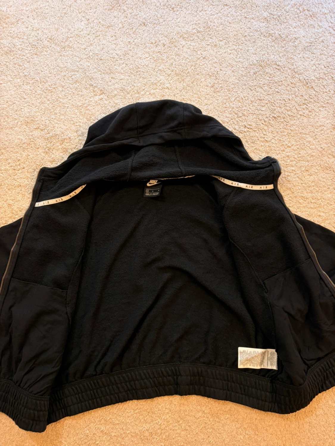 Nike Air Crop Hoodie Zwart - Streetwear & Gedurfd