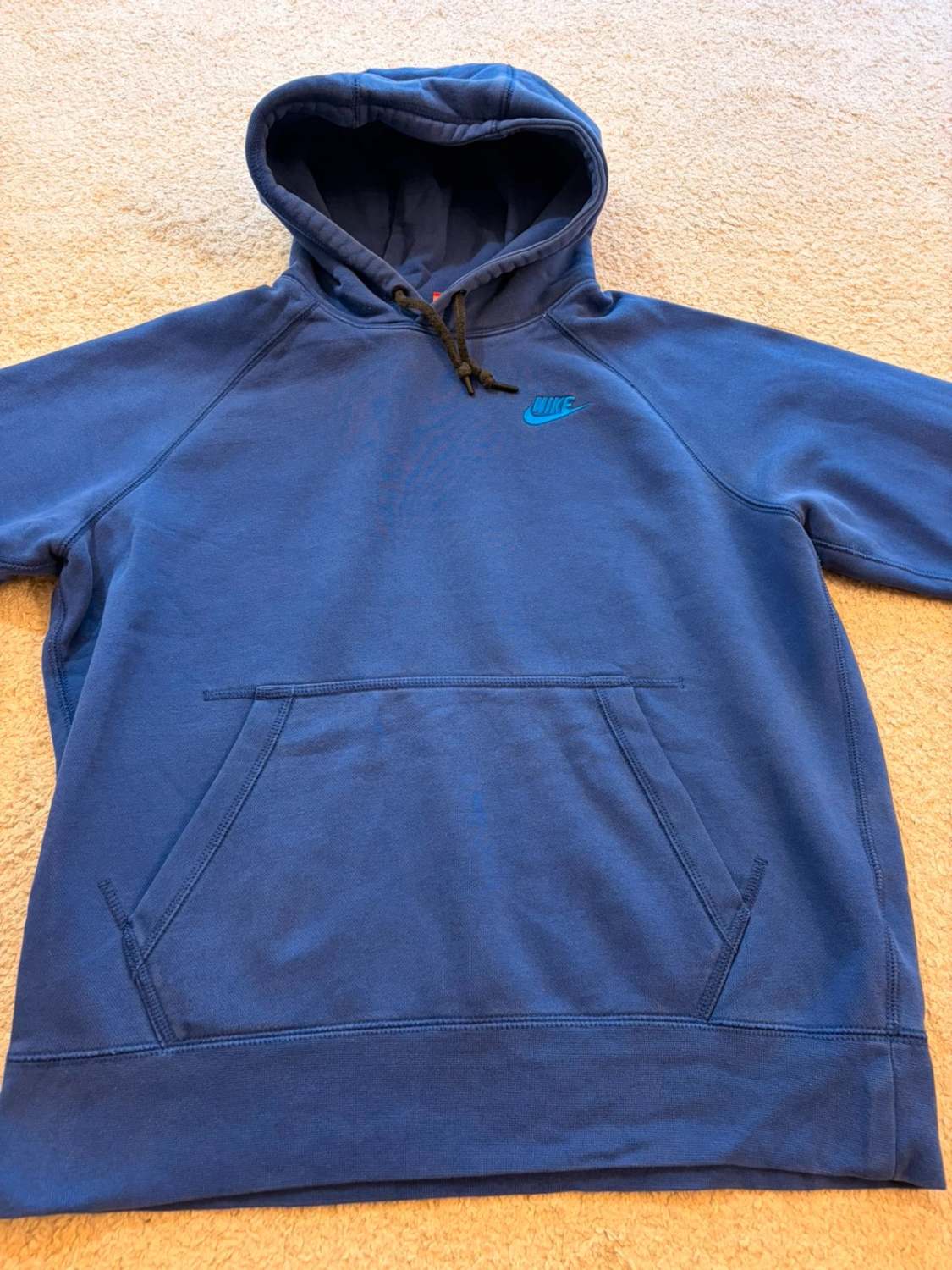 🟣🧥 Nike Purple Hoodie - Streetwear & Comfortable