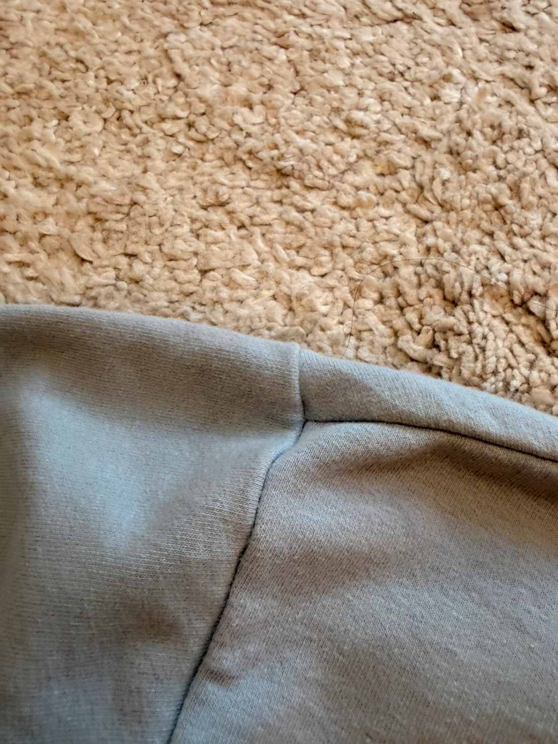 Pull Fila Bleu Clair avec Poches - Confort & Fonctionnalité