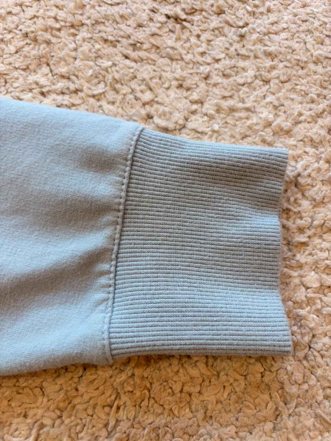 Pull Fila Bleu Clair avec Poches - Confort & Fonctionnalité