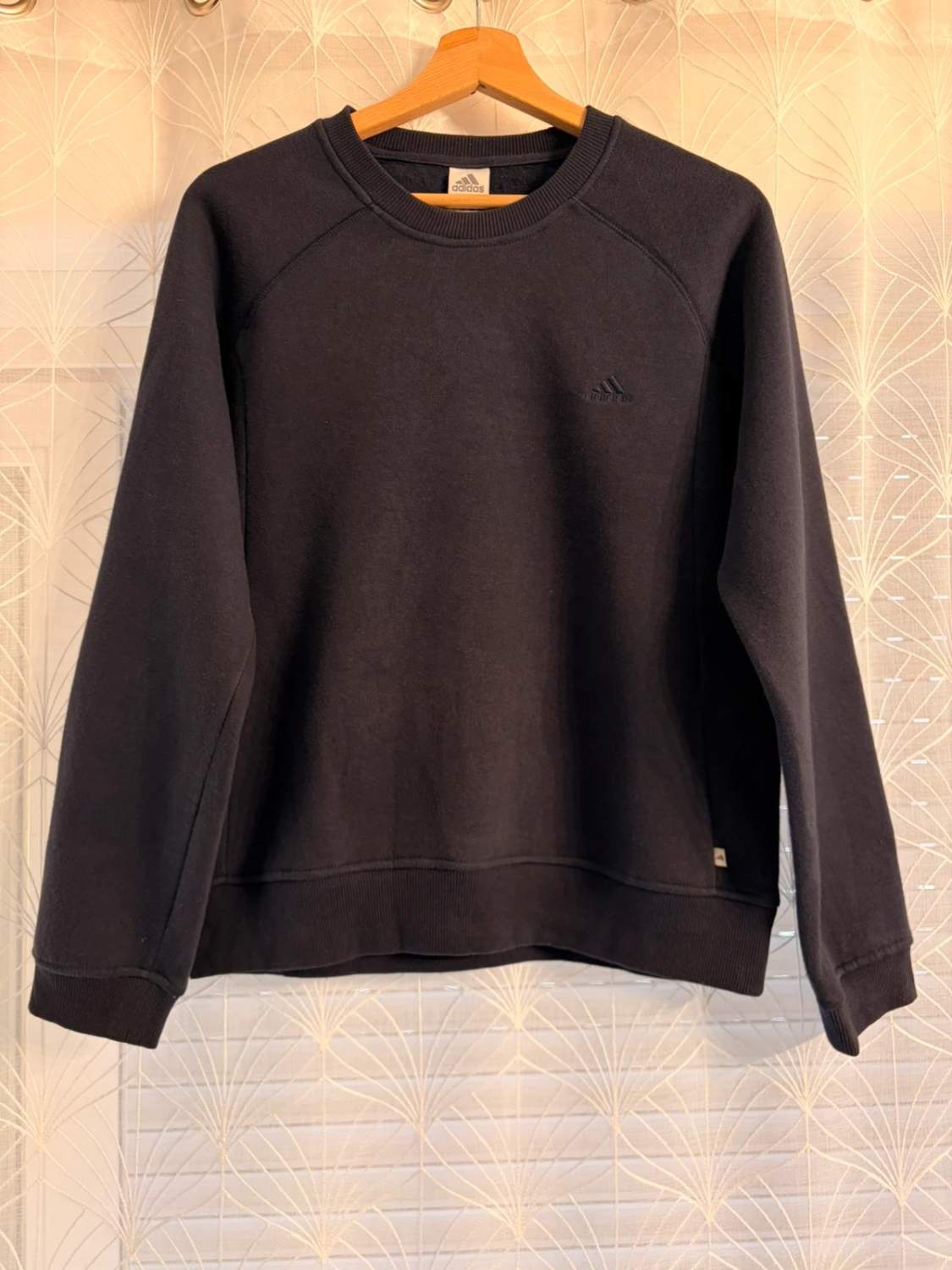 Pull Adidas Marine - Confort & Simplicité