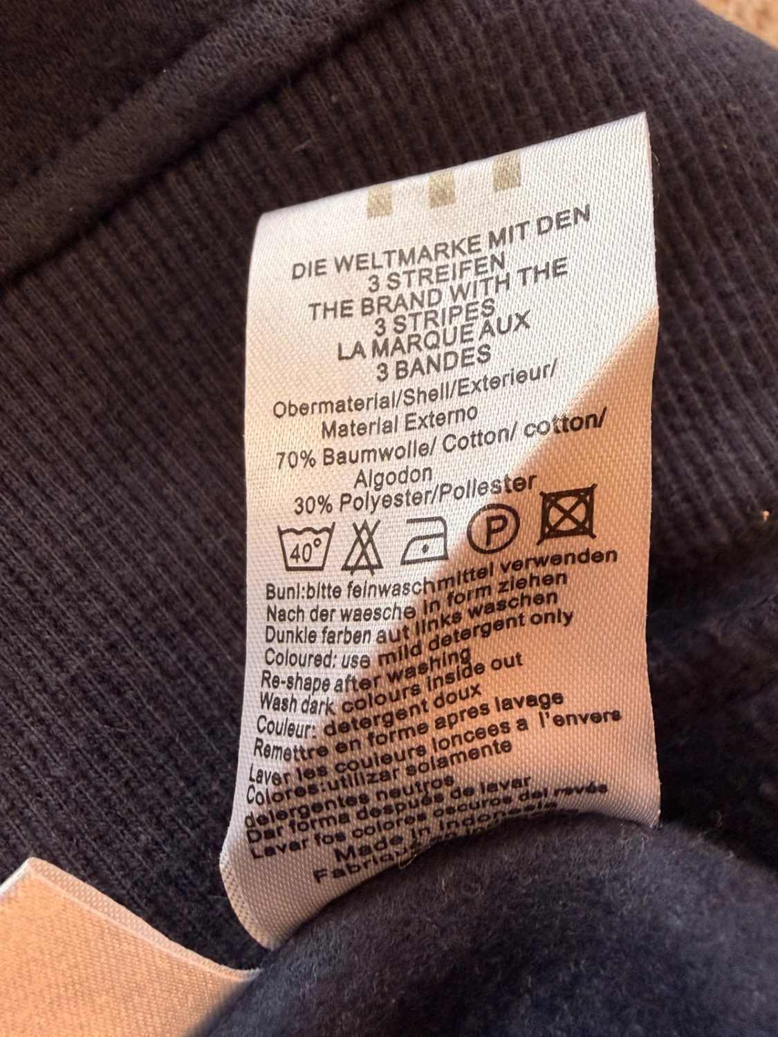 Pull Adidas Marine - Confort & Simplicité