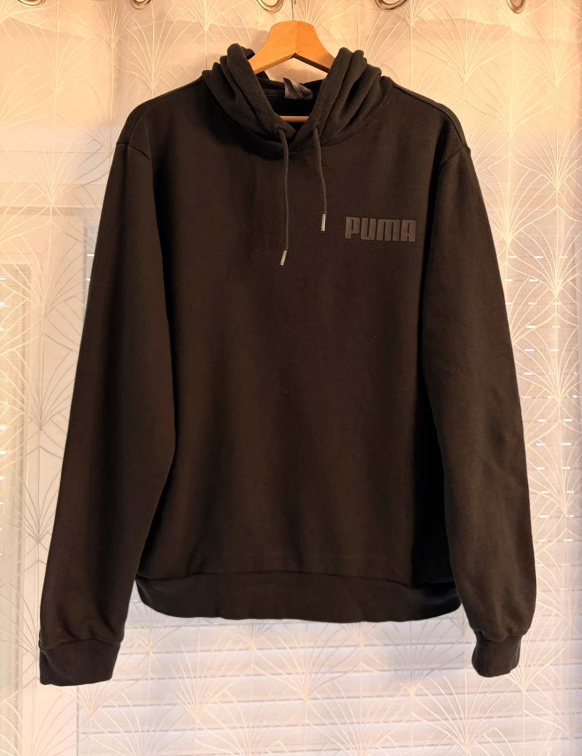 Pull Puma à Capuche Noir - Streetwear & Confort