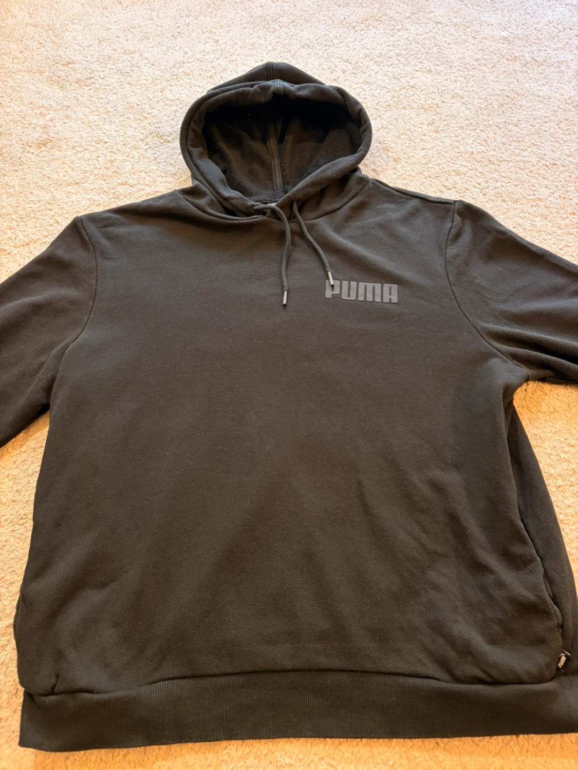 Pull Puma à Capuche Noir - Streetwear & Confort