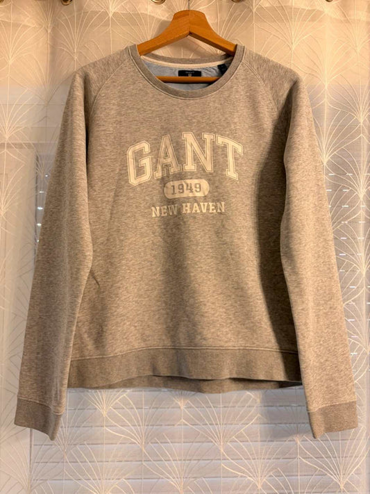 Pull Gant Gris - Douceur & Simplicité