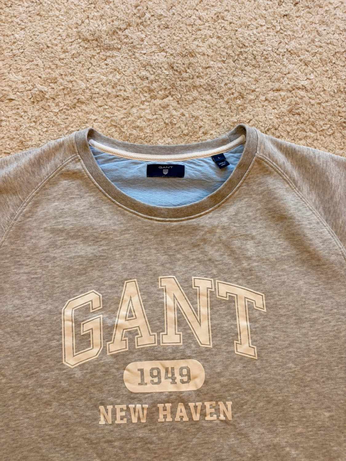 Pull Gant Gris - Douceur & Simplicité