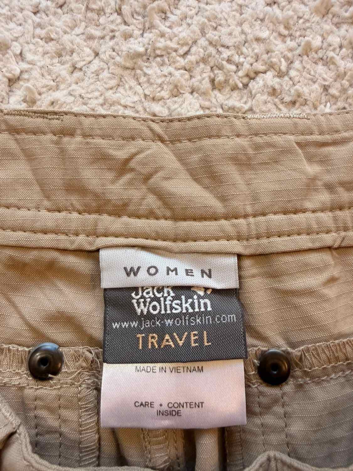 🧳🤎 Short Jack Wolfskin Travel Beige - Aventure & Fonctionnel