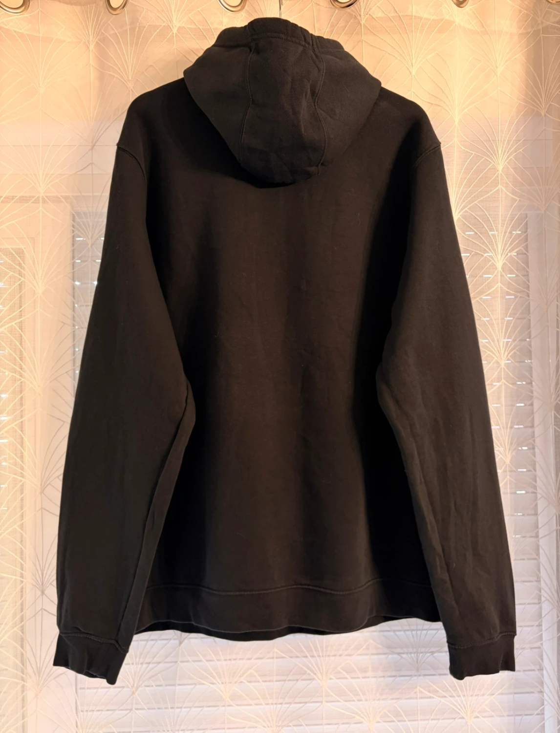 🧶 Felpa Nike con Cappuccio Nera - Confort Massimo & Stile Casual