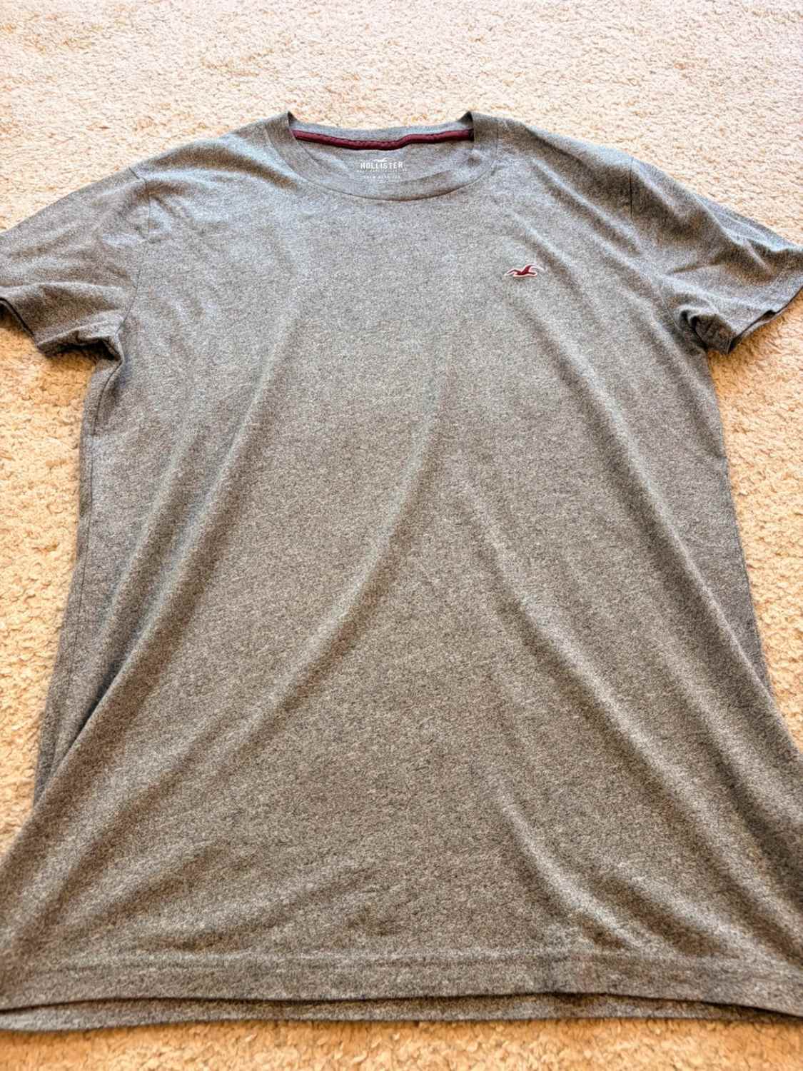 T-shirt Hollister Crew Neck Gris - Style Californien