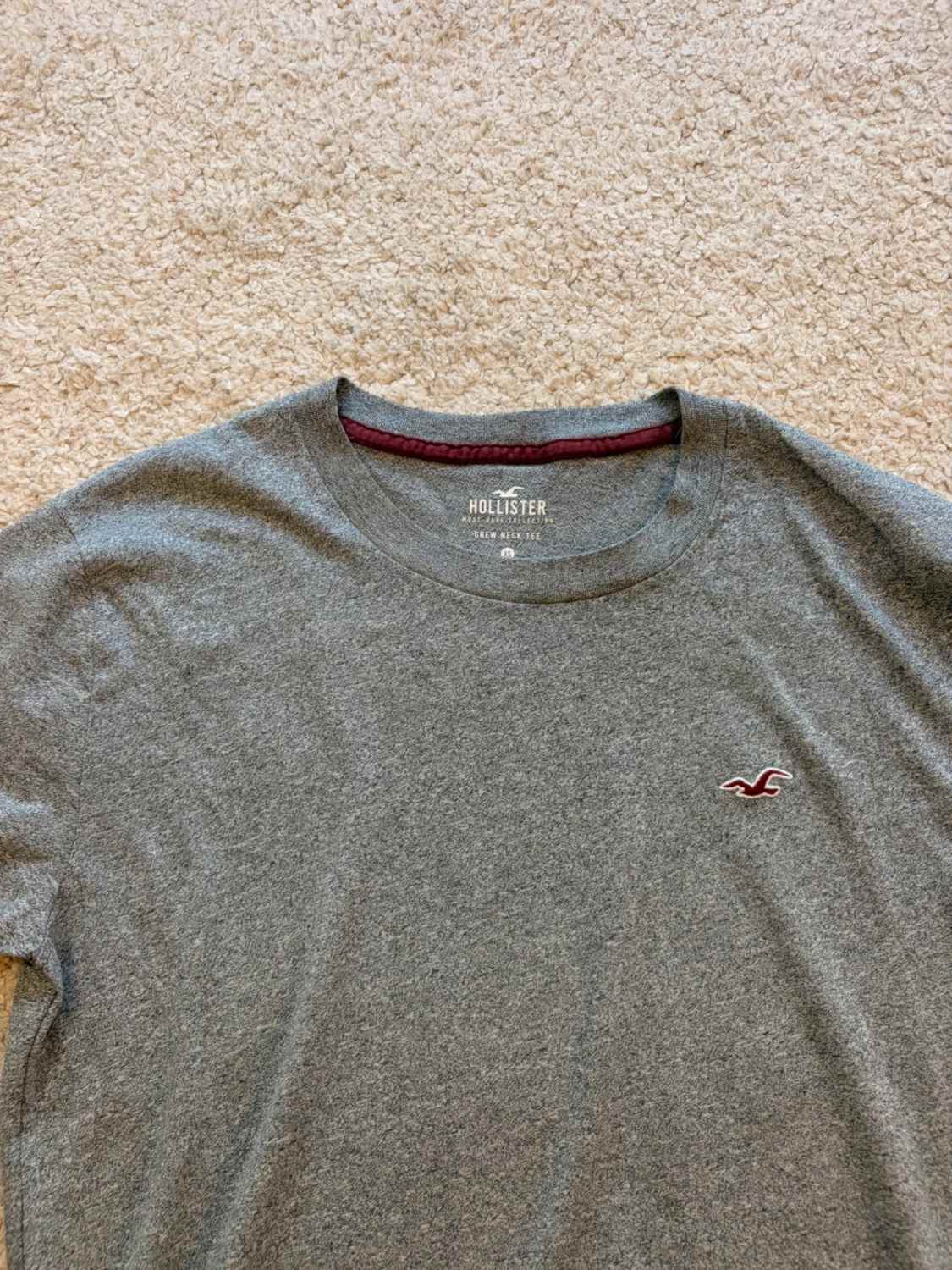 T-shirt Hollister Crew Neck Gris - Style Californien