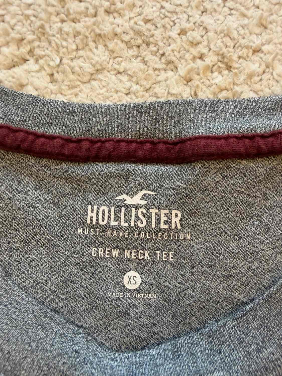 T-shirt Hollister Crew Neck Gris - Style Californien