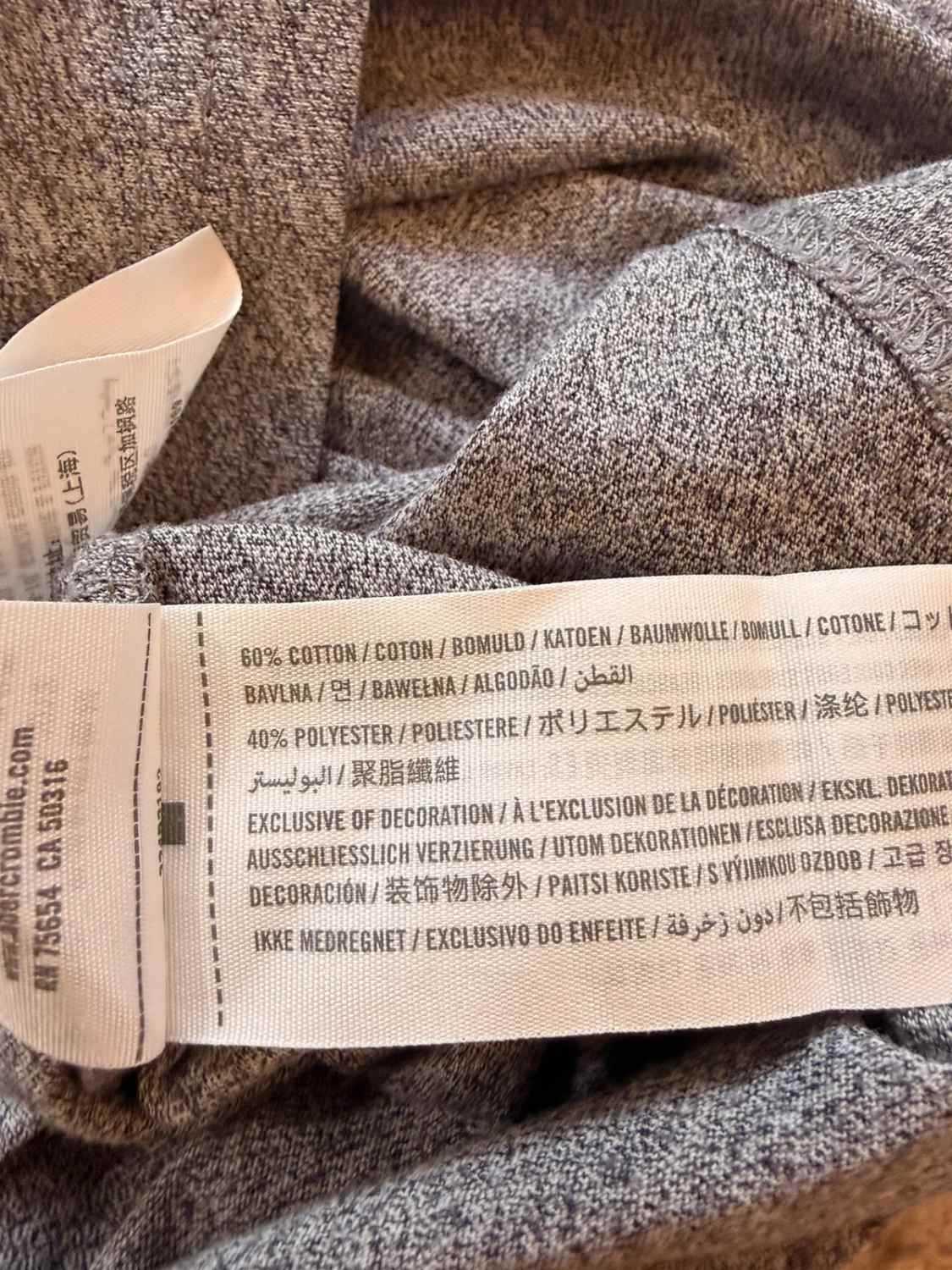 T-shirt Hollister Crew Neck Gris - Style Californien