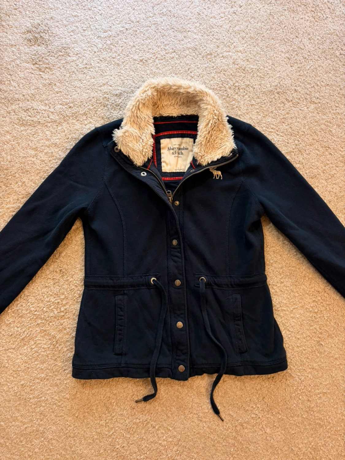 🔵 Veste Abercrombie & Fitch Marine - Élégance Décontractée
